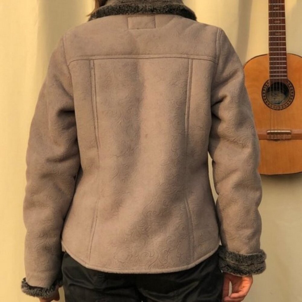 Taupe/gray faux shearling jacket size small - Picture 7 of 8